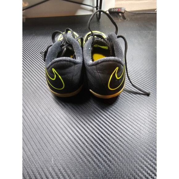 NIKE JR HYPERVENOM PHELON II IC YOUTH Size 1.5 INDOOR SOCCER SHOES 749920-009 - Picture 3 of 8